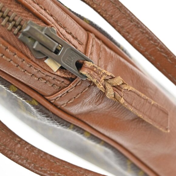 LOUIS VUITTON Logo Pochette Sports Clutch Hand Bag Monogram Leather - Picture 9 of 16